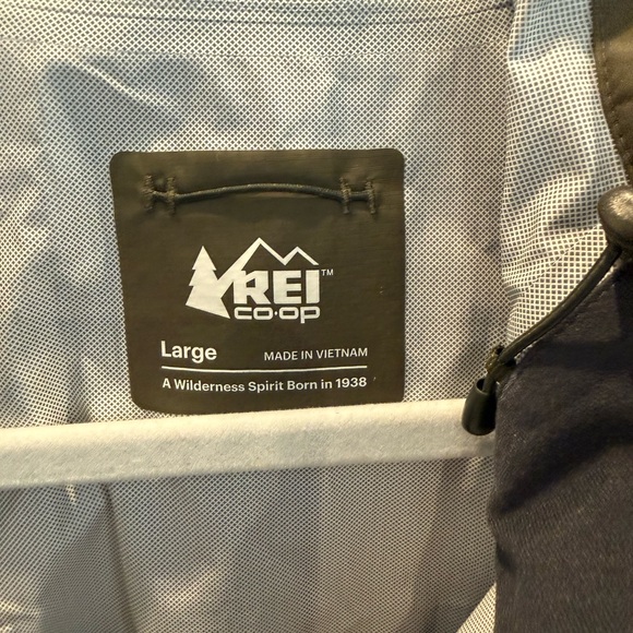 NEW!!! REI Rainier Women’s Rain Jacket Olive Green - LARGE - Picture 6 of 10